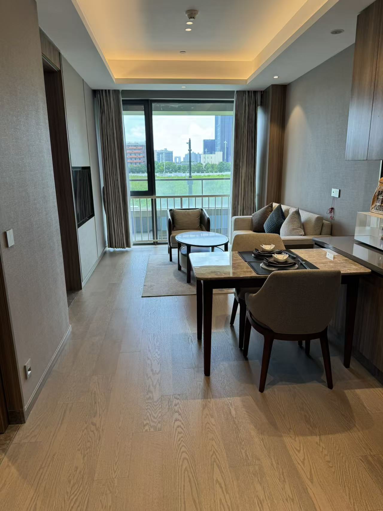 独立客餐厅,国华合悦家现场实景